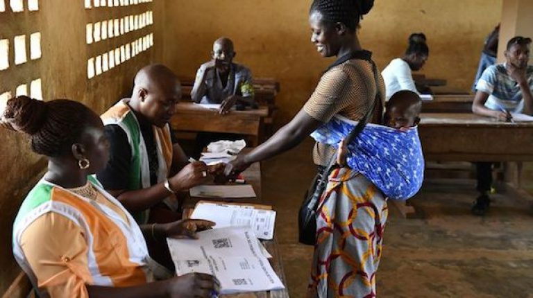 Côte Divoire Alassane Ouattara Envisage Dorganiser Élections Locales En 2023