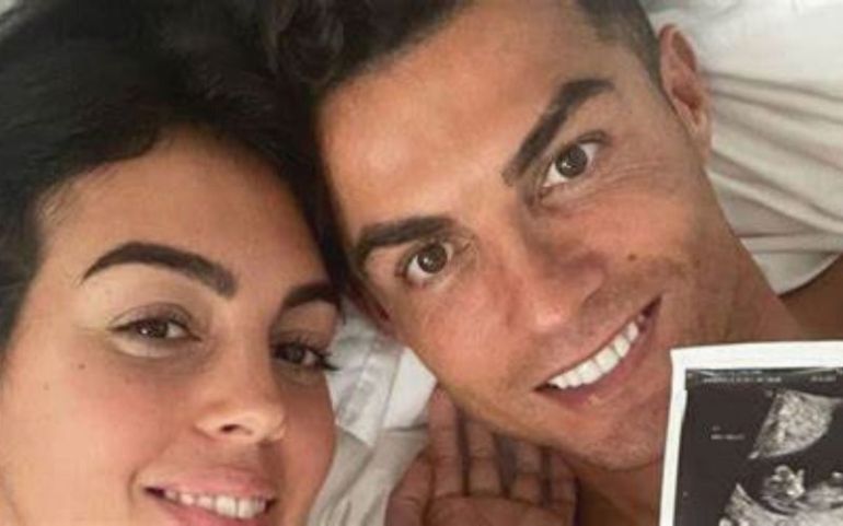 Cristiano Ronaldo Georgina Rodriguezbonne Nouvelle Leurs Jumeaux
