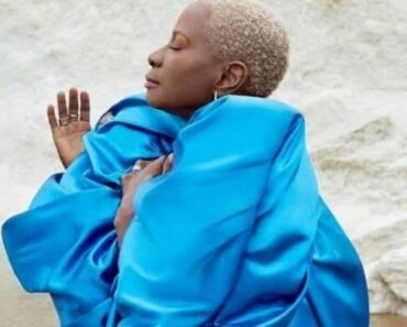 Décès de Desmond Tutu : Angélique Kidjo, Baaba Maal et Bobi Wine lui rendent hommage.