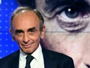 Eric Zemmour : Le Candidat D&Rsquo;Extrême Droite À La Présidentielle Française Agressé