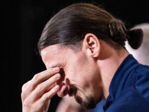 Ibrahimovic : « Je Lui Ai Dit Qu&Rsquo;Il Serait Un Grand Défenseur » ; Le Suédois A Fait Profil Bas Devant Le Jeune Joueur Français