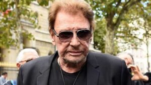 Johnny Hallyday : Une Mèche De Cheveux Se Vend Cher Aux Enchères ! Incroyable !