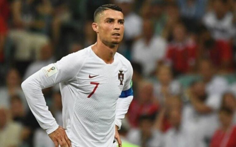 Cristiano Ronaldo S'Enfonce Dans Une Affaire De Viol