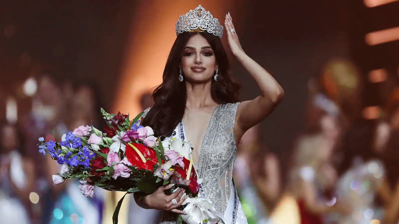 Miss India Harnaaz Sandhu Couronnée Miss Univers 2021
