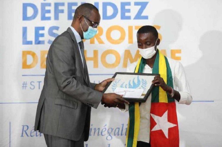 Onu Droits De Lhomme Togolais Abraham Ehah 3E Prix Du Concours Slam Droits Humains 2021