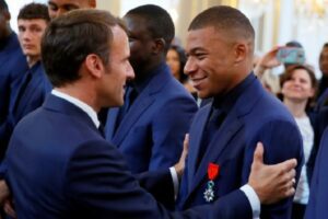 Psg : Macron Attend Kylian Mbappé À La Présidentielle ?