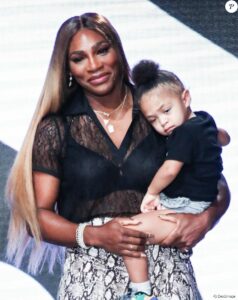 Serena Williams Et Sa Fille Olympia Fusion : Un Joli Duo Aux Looks Assortis