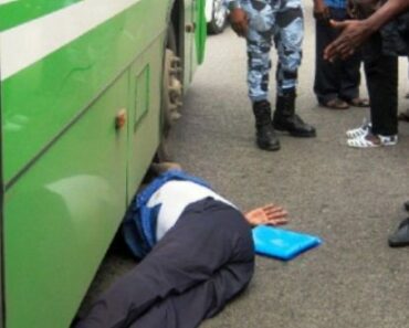 Un Motard A Été Écrasé À Mort Par Le Bus En Côte D&Rsquo;Ivoire – Abobo