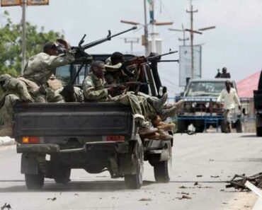 Au Moins 14 Personnes Sont Mortes Dans Des Affrontements En Somalie.