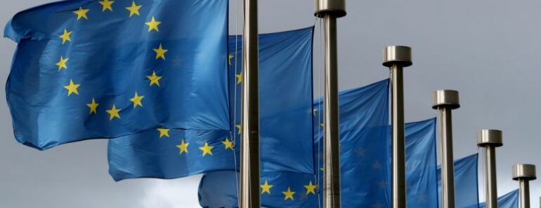 L’UE étudie des sanctions contre la Russie si elle envahit l'Ukraine