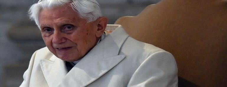Allemagne : L&Rsquo;Ancien Pape Benoît Xvi Cité Dans Un Rapport Sur La P3Dophilie