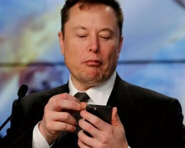 Elon Musk passe des nuits blanches à cause de ses 5 entreprises