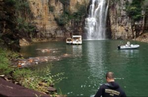 Brésil : Sept Morts Après La Chute D&Rsquo;Un Mur De Pierres Sur Des Touristes Sur Un Lac