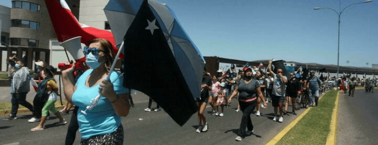 Des Chiliens Protestent Contre Les Migrants Vénézuéliens