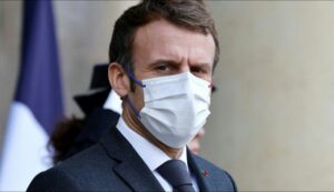 Emmanuel Macron Menace Les Non-Vaccinés