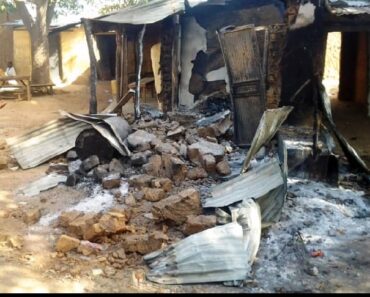 Environ 200 Morts Dans Des Attaques Terroristes Dans Le Nord-Ouest Du Nigeria