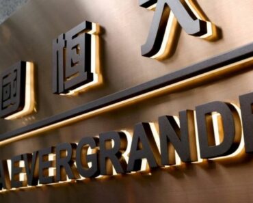 Evergrande Suspend Ses Actions À Hong Kong Alors Que La Société Tente De Lever Des Fonds