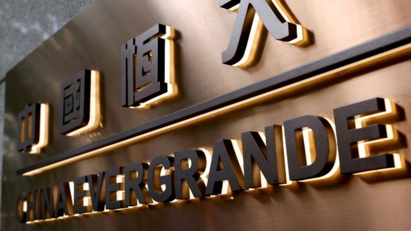 Evergrande Ksuspend Ses Actions Hong Kong Société Tente De Lever Des Fonds