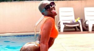 Fella Makafui : L&Rsquo;Actrice Ghanéenne Fait Des Vagues En Ligne Avec De Nouvelles Photos