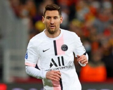 Football : Atteint Par Le Covid 19, Messi Envoie Un Texto Aux Fans À Son Retour