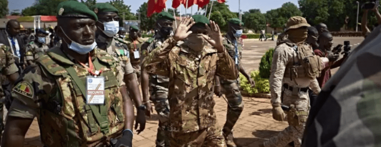 Mali : La Société Civile Tend La Main À La Junte Militaire Après Les Sanctions De La Cedeao