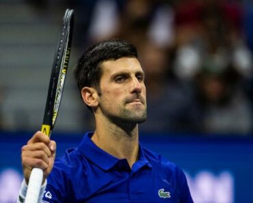 Novak Djokovic: l’entrée de la star du tennis en Australie retardée à cause d’une dispute sur les visas