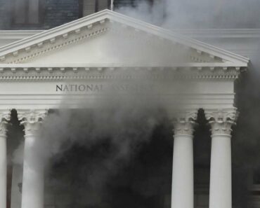 Afrique Du Sud / Incendie Au Parlement : Un Suspect Interpellé
