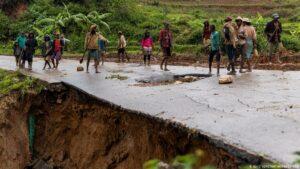 60678181 101 300x169 - Madagascar : voici les dégâts engendrés par le cyclone Batsirai