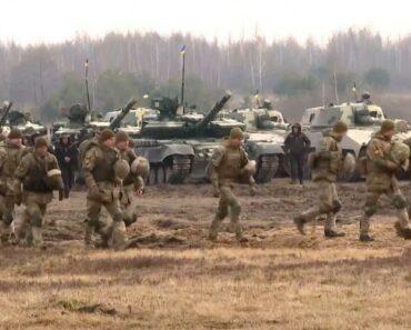 Crise ukrainienne : l’annonce du retrait des troupes russes est fausse, selon les États-Unis