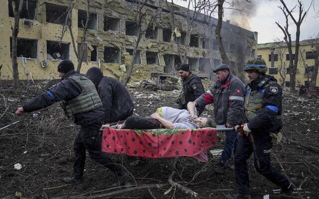 Bombardement D'Un Hôpital Pédiatrique En Ukraine : Le Président Zelensky Offusqué