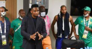 Cameroun – Choc Algérien : Samuel Eto&Rsquo;O Fait Rage Alors Que Les Joueurs Divertissent Les Filles À Leur Hôtel La Veille Du Match