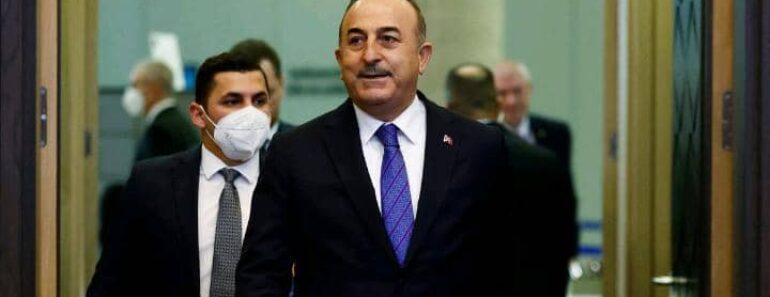 Les Oligarques Russes Sont Les Bienvenus En Turquie, Selon Le Ministre Des Affaires Étrangères