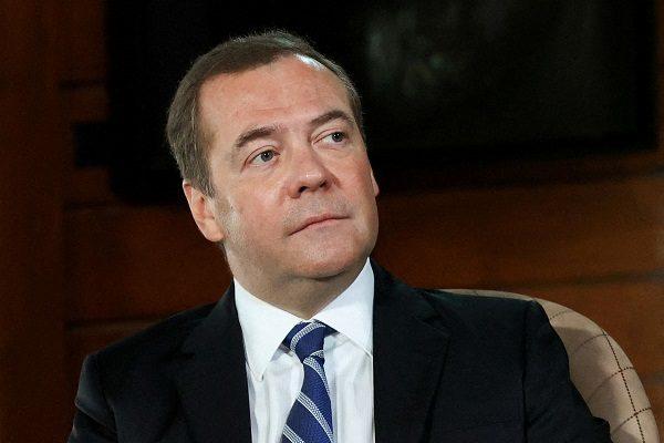Les Sanctions Occidentales Naffecteront Pas Kremlin Lex President Russe Dmitri Medvedev