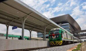 Nigéria : Peur Généralisée Après Que Des Hommes Armés Ont Attaqué Un Train De Voyageurs