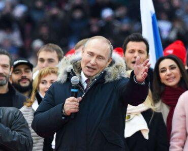 Russie : Vladimir Poutine Fait L&Rsquo;Éloge De Son Armée