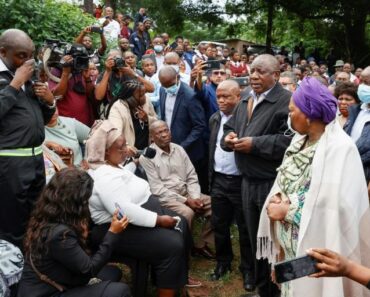 Afrique Du Sud : Le Président Ramaphosa Se Rend Dans Un Township De Durban Après Des Inondations Meurtrières