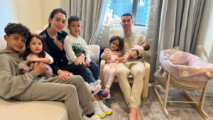 Cristiano Ronaldo A Donné Des Nouvelles De Sa Famille Et Remercié Le Monde Du Football