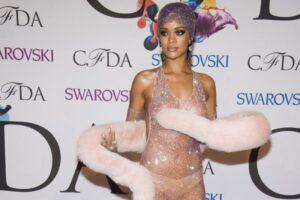 Etats-Unis : Le Look « Audacieux » De Rihanna Lors Des Oscars