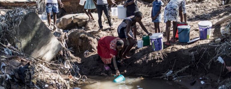 Inondations en Afrique du Sudles sauveteurs rechercher 770x297 - Inondations en Afrique du Sud : les sauveteurs continuent de rechercher les disparus