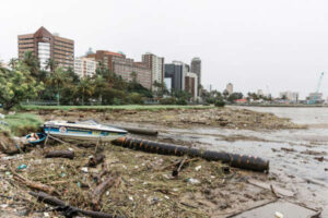 Le Port De Durban En Afrique Du Sud Fonctionne Après Une Inondation Meurtrière