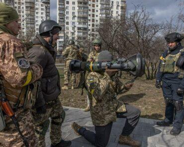 Le Pentagone annonce 300 millions de dollars de systèmes aériens et d’armes militaires pour l’Ukraine