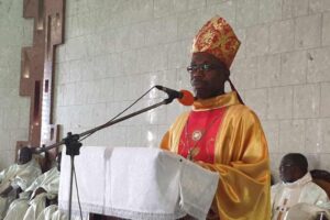 Porta Potty en Côte d’Ivoire : L’Eglise met en garde ces influenceurs qui se dirigent vers Dubaï