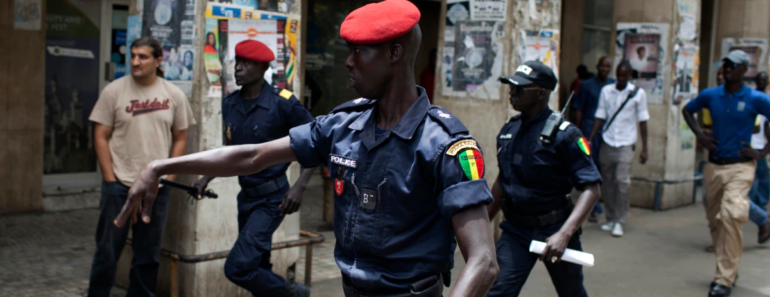 Sénégal : La Police Enquête Sur Une Attaque De Foule Homophobe