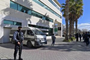 Un « guérisseur spirituel » arrêté pour avoir abusé sexuellement d’environ 900 femmes en Tunisie