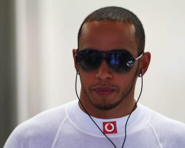Formule 1/ Lewis Hamilton, traité de « petit noir », riposte