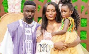 Ghana : Sarkodie Et Sa Fille S’égayent Au Cours D’une Balade