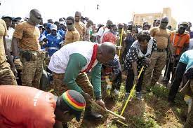 Le President Damiba Une Operation De Salubriteouagadougou