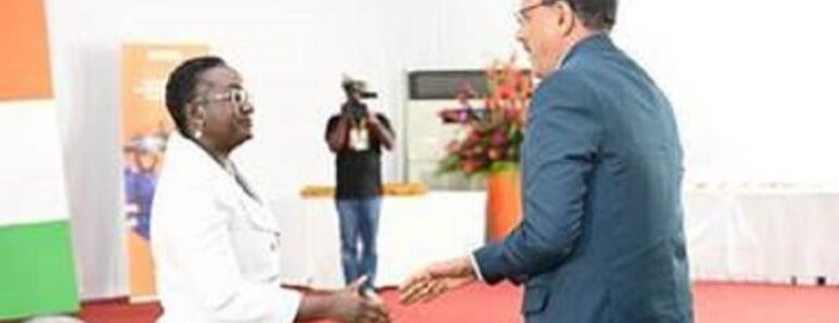 Le president de la Republique Niger SE Mohamed Bazoum centrale electrique CIPREL 770x297 - Le président de la République du Niger SE Mohamed Bazoum visite la centrale électrique de CIPREL