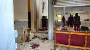 Les Images Glaçantes De L&Rsquo;Attaque D&Rsquo;Une Église Au Nigéria