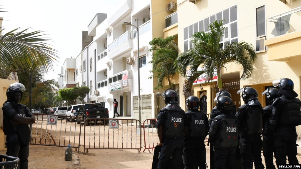 Senegal La Police Domicileopposantsonko Dakar
